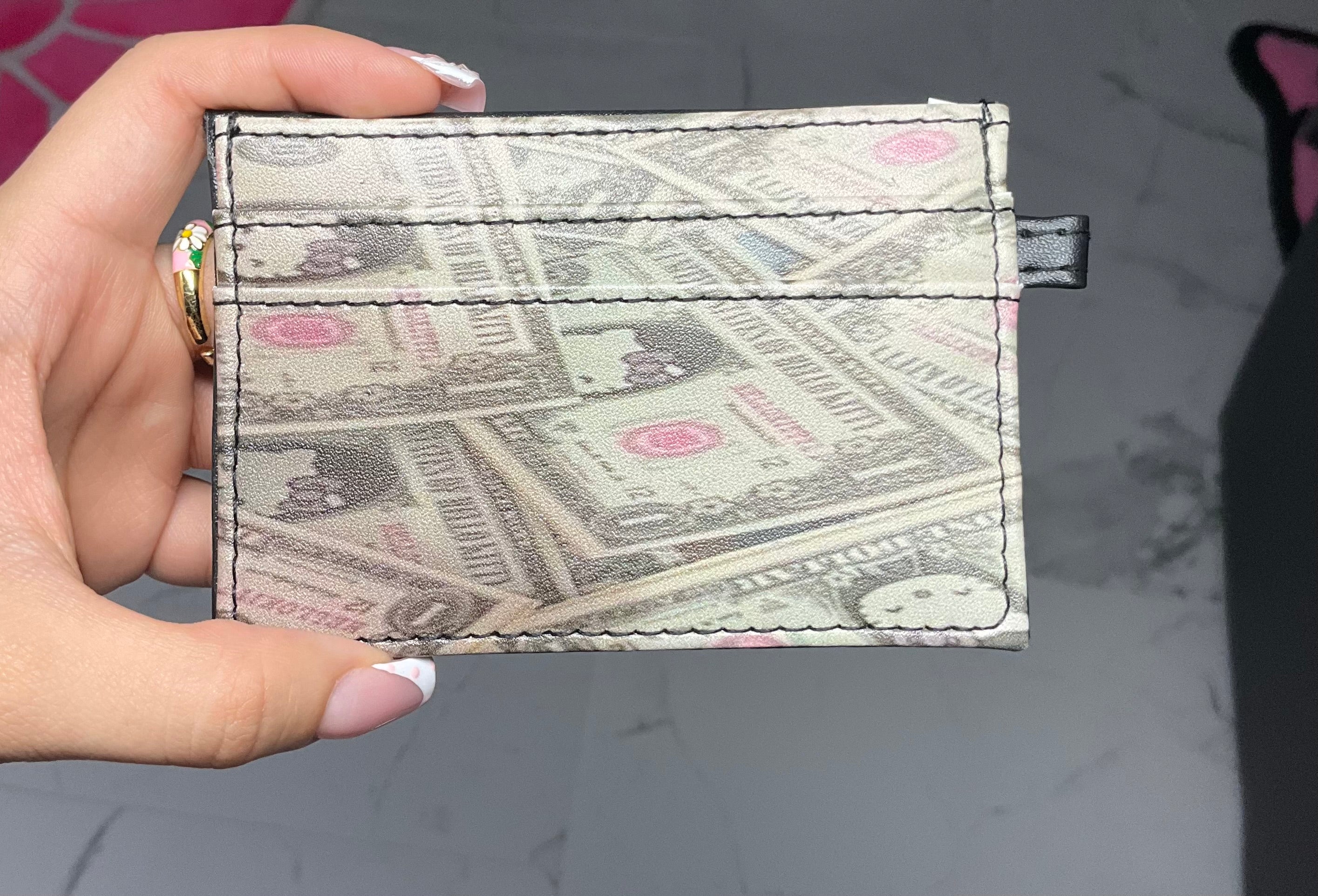 HK ca$h cardholder