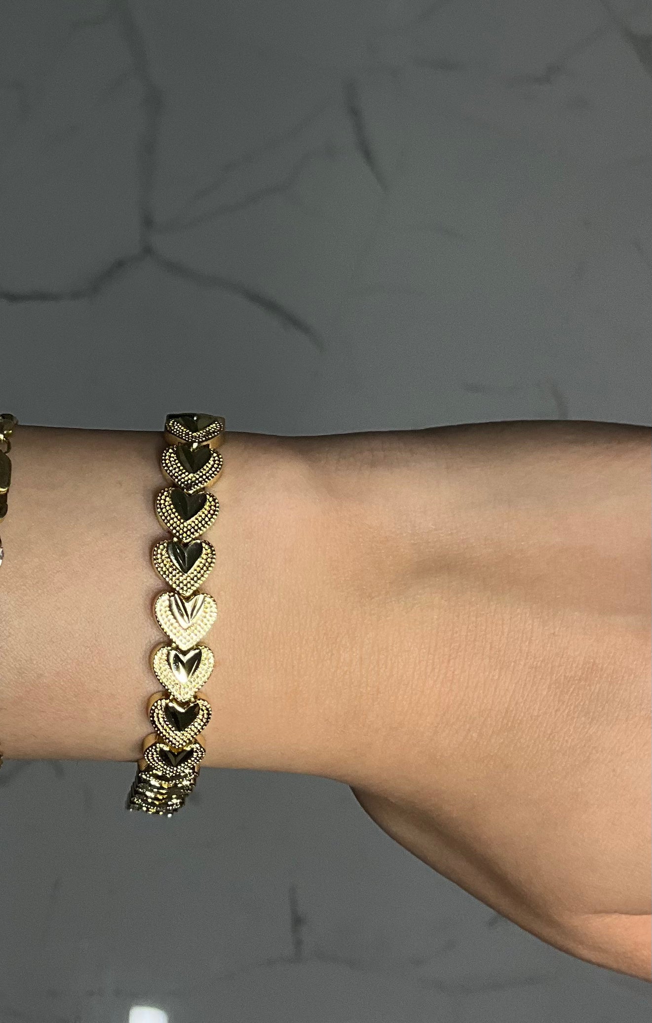 Golden hearts bracelet