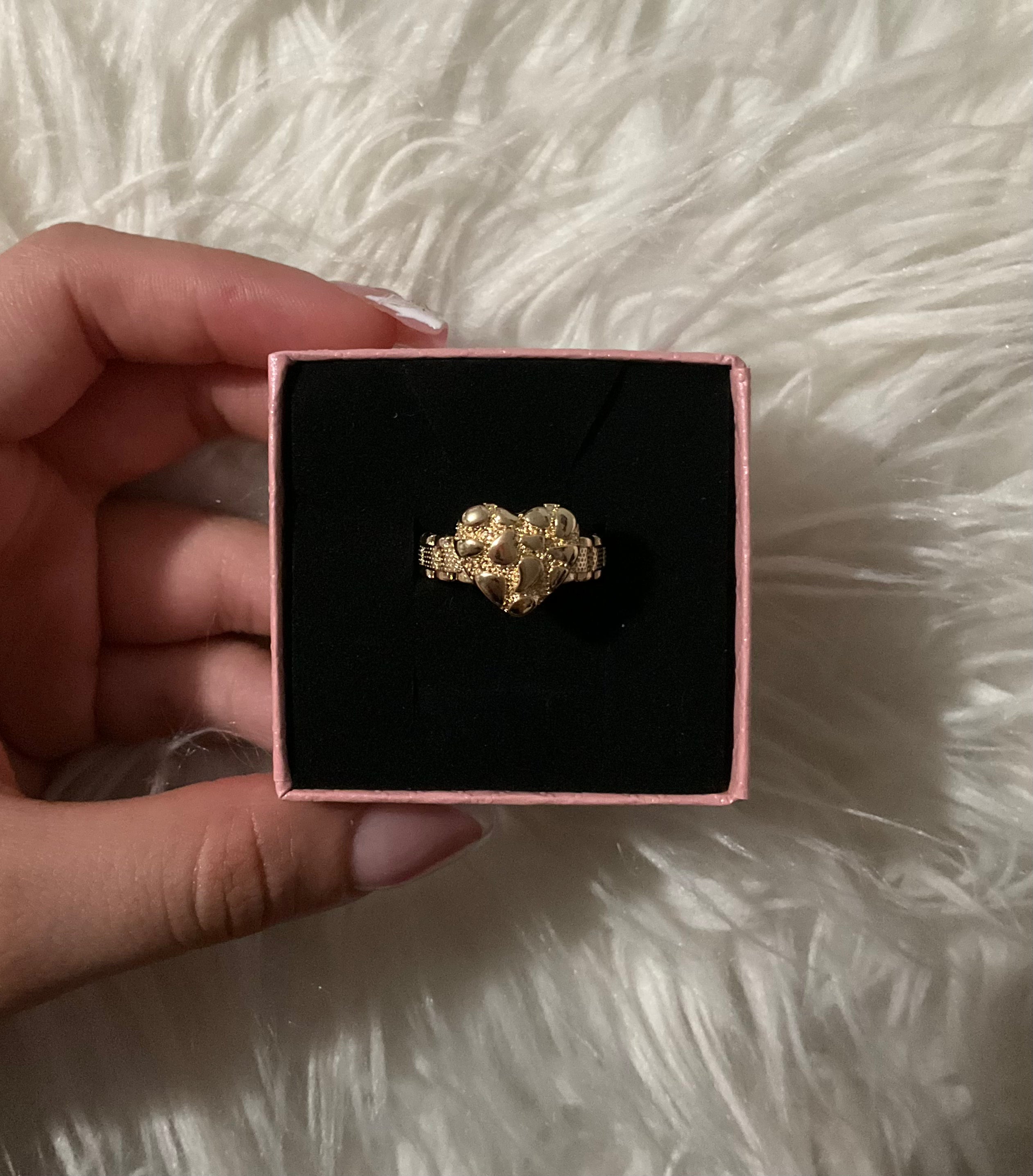 Nugget heart ring