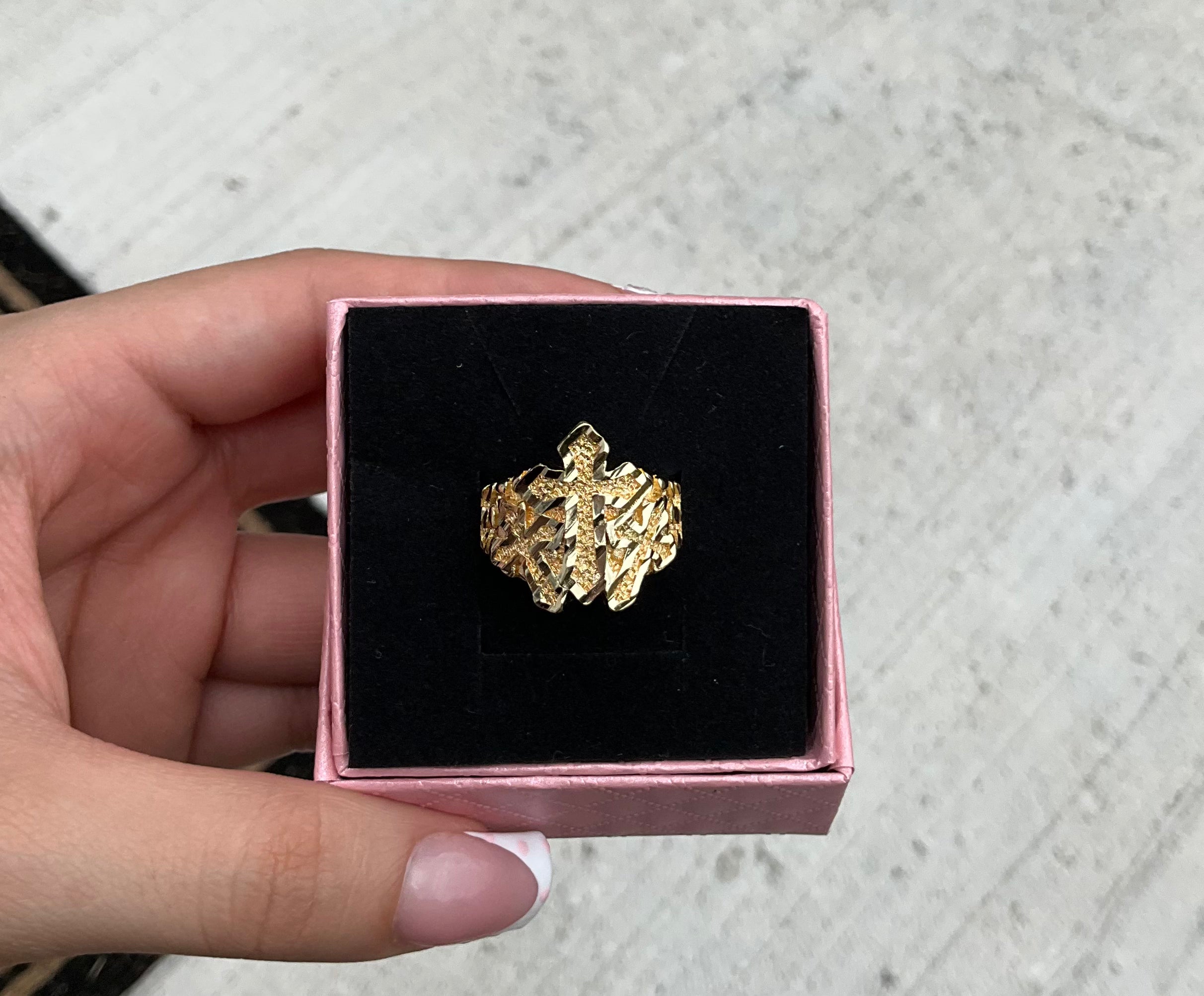 Triple cross ring