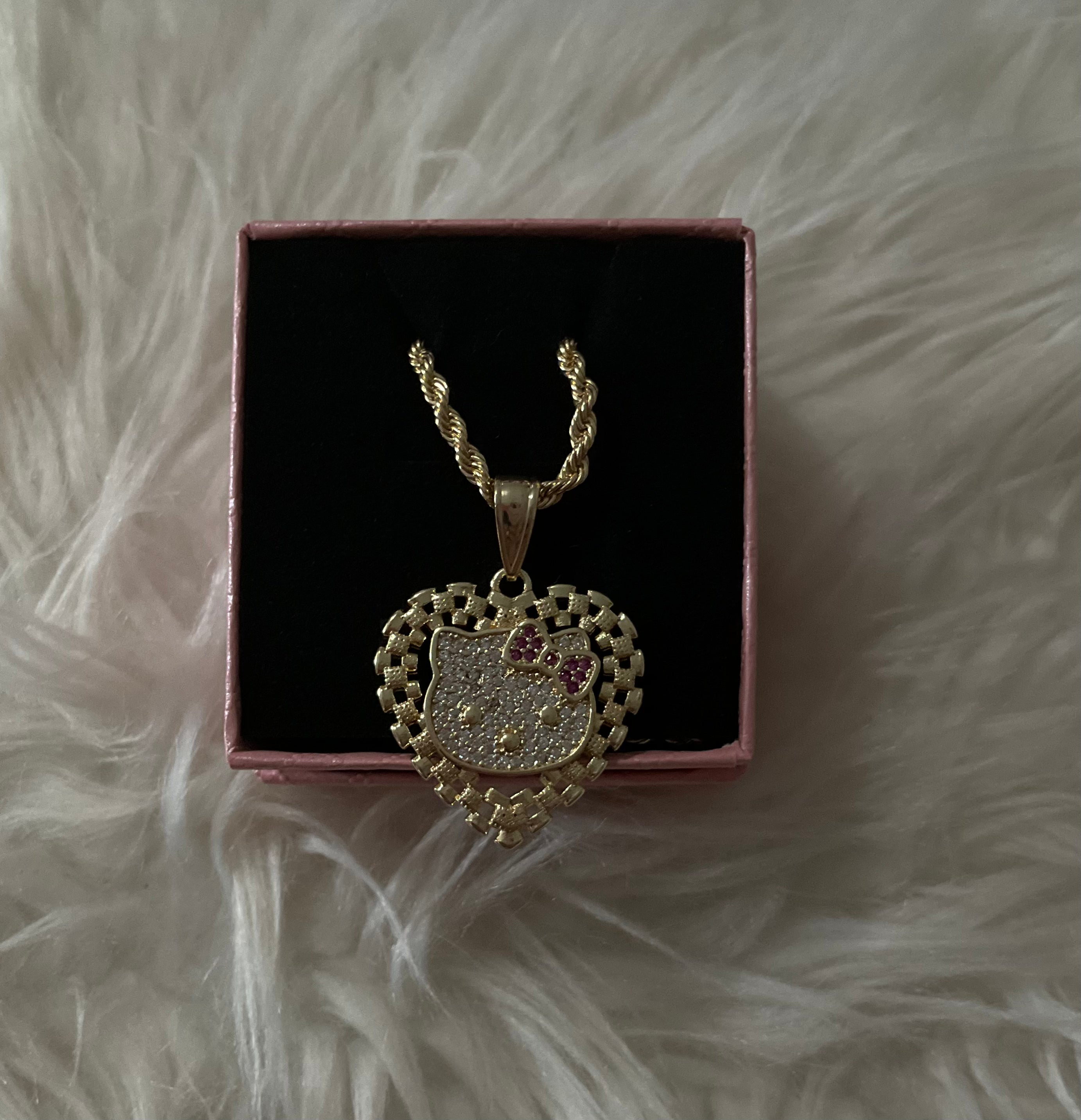 HK rolex heart necklace