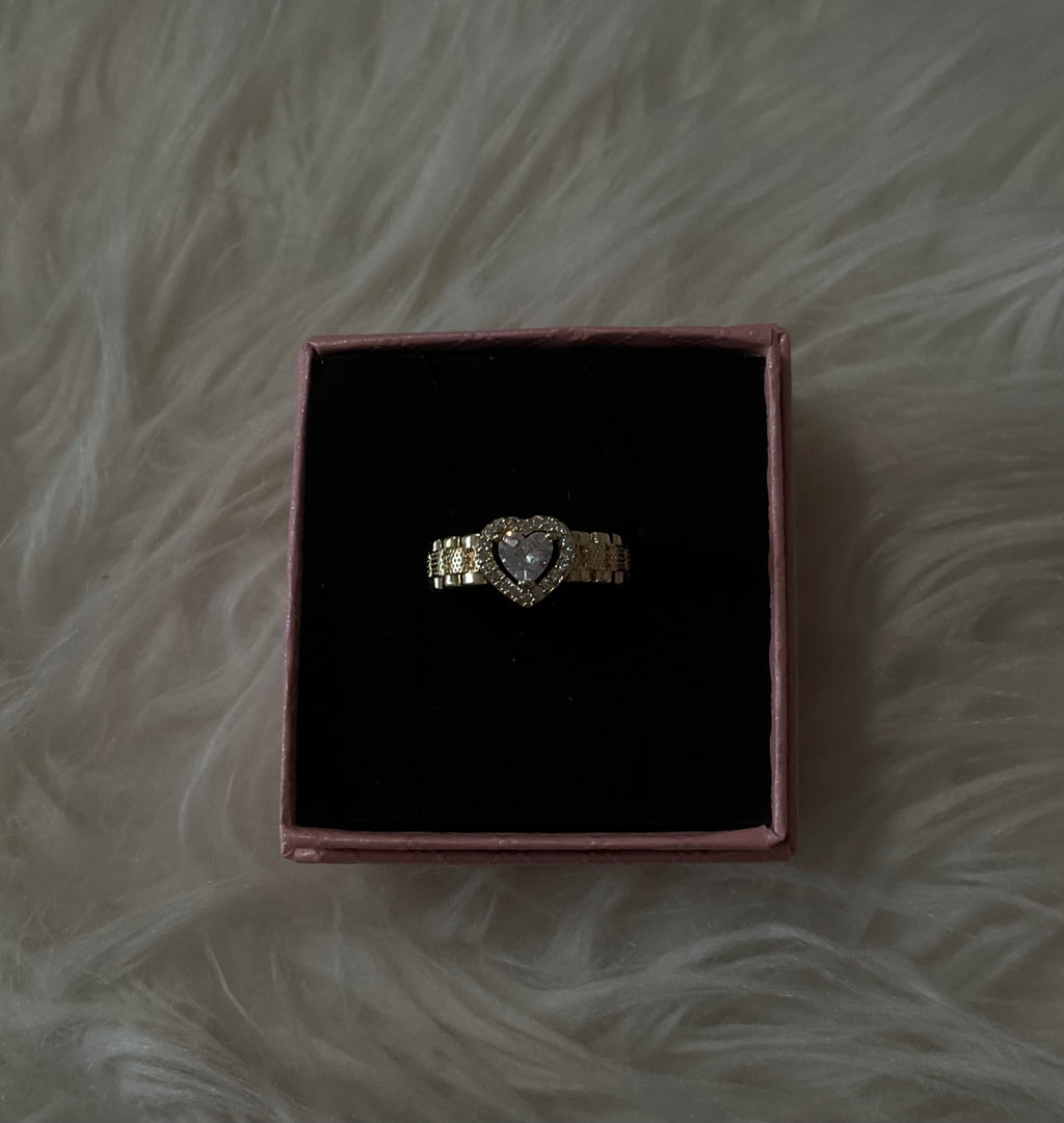 Crystal heart ring