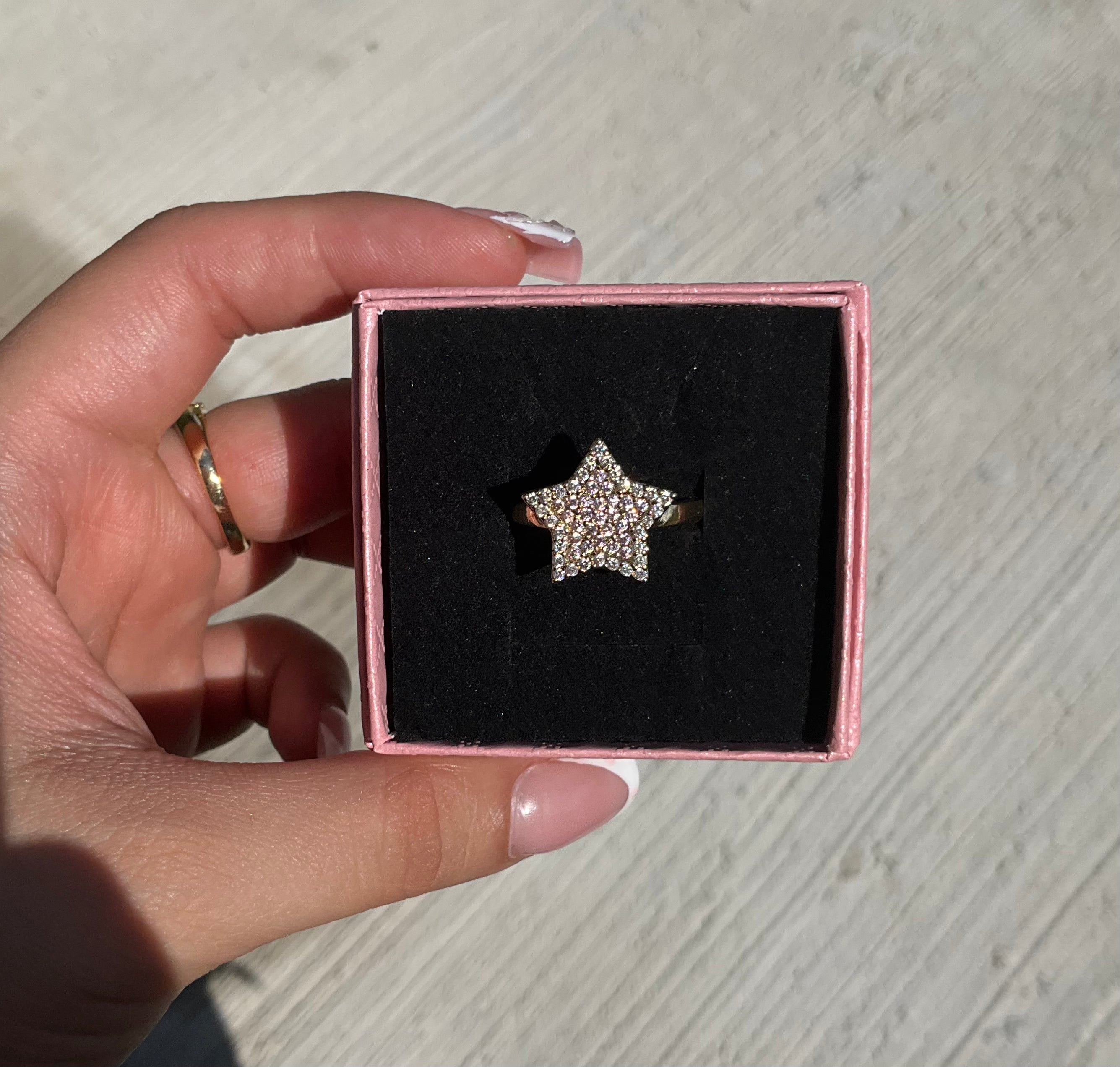 Pink star ring